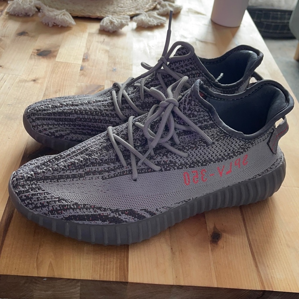 Never worn, bought them a year ago.